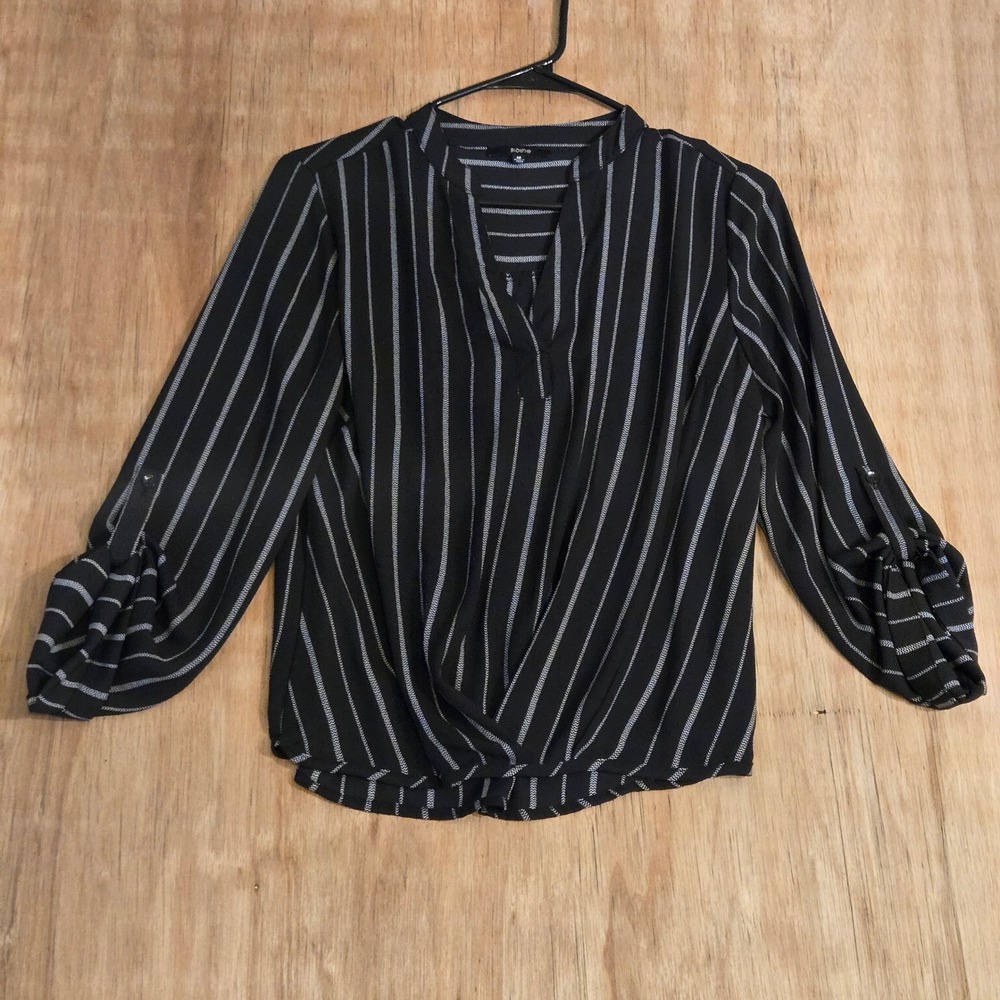 Blashe Black Striped V-Neck Blouse Roll Tab Sleeve Women's Size Medium